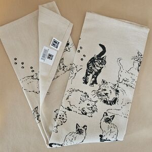 🎁💲NWT Cat & Kitten Paw Print Tea Towel. 100% Cotton